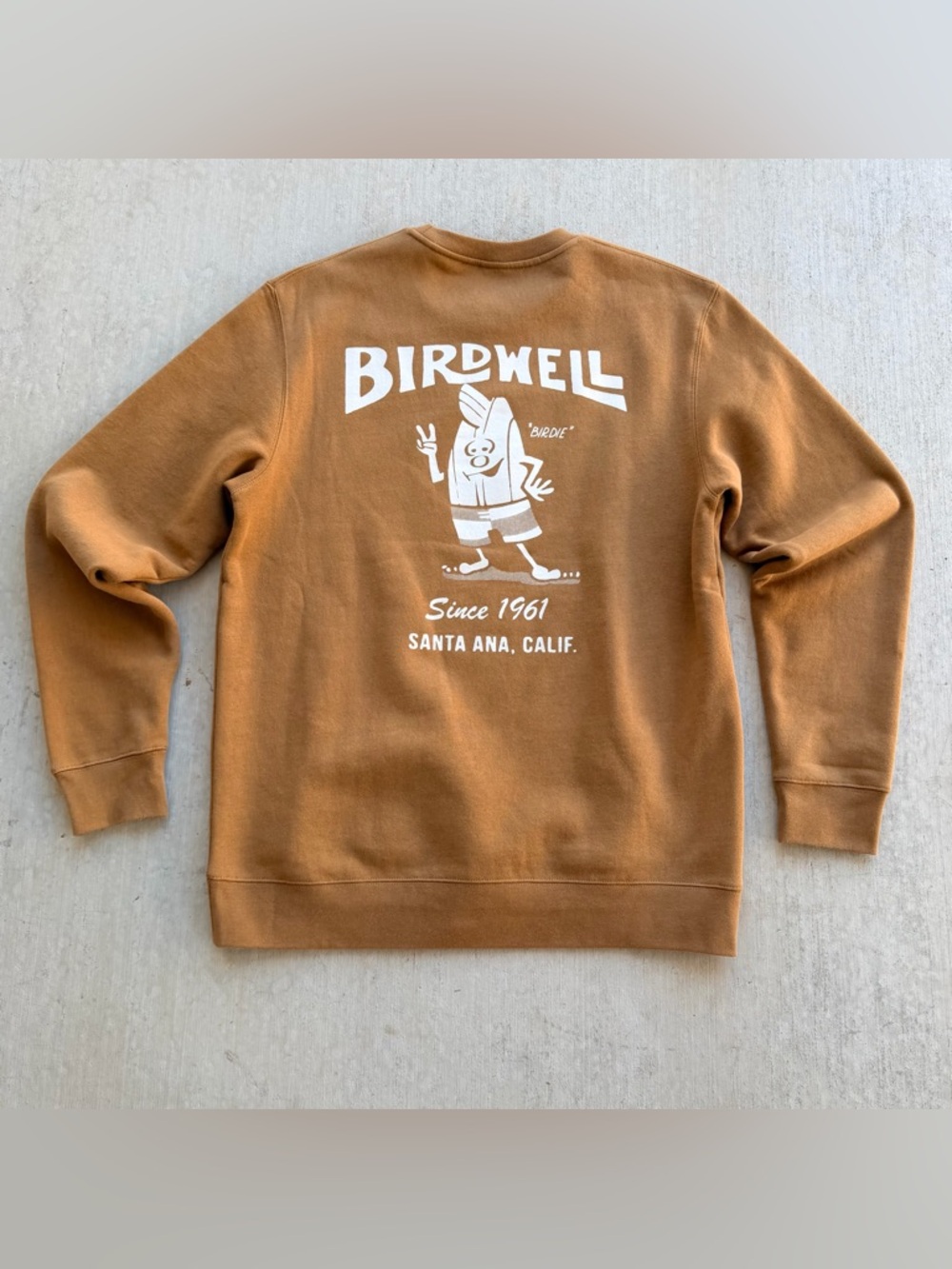 Birdwell Beach Britches Sweatshirt Men Crew Neck Pullover Tan